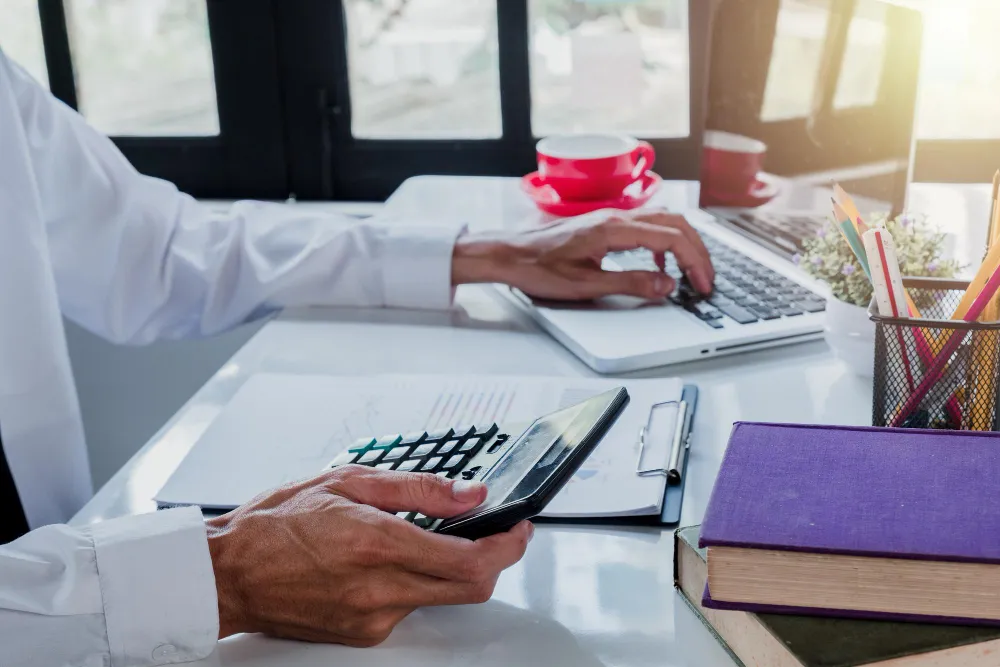 the difference between average and median salary